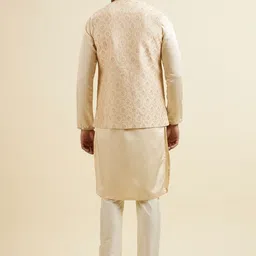 Manyavar Men Regular Sequinned Kurta and Pyjamas with Jacket image 3
