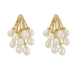ONUYX Leaf Shaped Studs Earrings-8