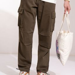 HIGHLANDER Men Straight Fit Mid-Rise Cotton Cargo Trousers-image-49