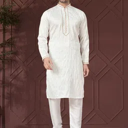 OUTLUK Men Ethnic Motifs Embroidered Regular Sequinned Pure Silk Kurta with Pyjamas-picture-9