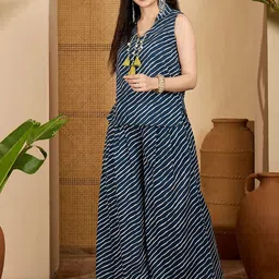 Sangria Leheriya Printed Pure Cotton Top & Palazzo Co-Ord Set-picture-41