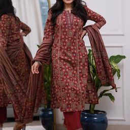 Art Avenue Women Printed Regular Pure Cotton Kurta with Trousers-picture-9