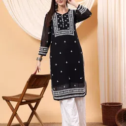 Poshak Chikan Studio Women Ethnic Motifs Embroidered Chikankari Kurta-image-83