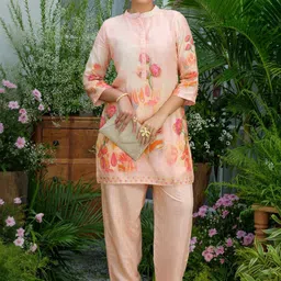 Sangria Women Silk Blend Printed Co-ords-picture-21