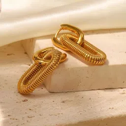 JEWILLEY Stainless Steel Gold-Plated Square Shaped Anti Tarnish Detachable Hoop Earrings-3