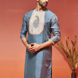 VASTRAMAY Men Yoke Design Patchwork Kurta-image-72
