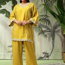 Bani Women Pluse Size Embroidered Tunic With Palazzo-image-88