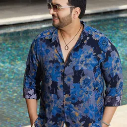 Instafab Plus Men Comfort Oversized Fit Spread Collar Floral Printed Cotton Casual Shirt-image-93