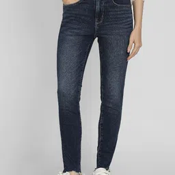 AMERICAN EAGLE OUTFITTERSWomen Mid-Rise Mildly Distressed Slim Fit Jeans-image-31