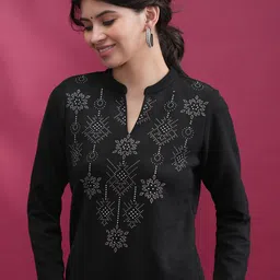 KETCH Ethnic Motifs Embellished Mandarin Collar Kurta-17