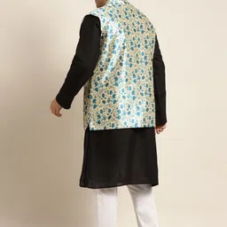 SOJANYA PLUS Men Plus Size Black Solid Kurta & Churidar Comes With a Nehru Jacket image 4