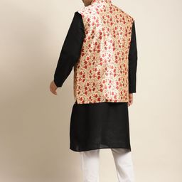 SOJANYA PLUS Men Plus Size Black Solid Kurta & Churidar Comes With a Nehru Jacket image 4