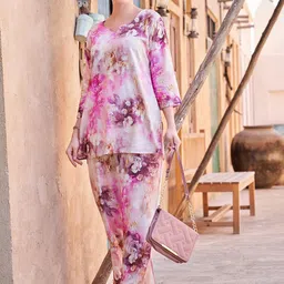TITTLI Printed V Neck Tunic With Trousers Co-Ords Set-image-6