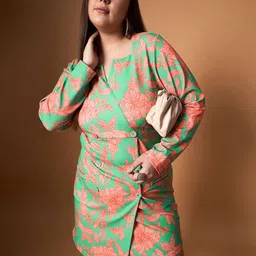 SASSAFRAS Curve Floral Print Dress-image-34