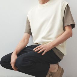 H&M Regular Fit Sweater Vest-image-18