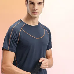 HRX by Hrithik Roshan Rapid-Dry Contrast Stitch Slim Fit Training T-shirt-picture-29