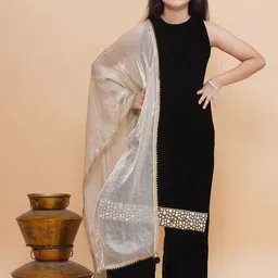 PICCOLO Girls Mirror Work Velvet Straight Kurta with Palazzos & Dupatta-image-78