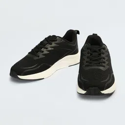 max Men Running Non-Marking Shoes image 5