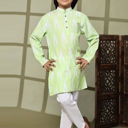SKAVIJ Men Printed Regular Pure Cotton Kurta with Pyjamas image 4