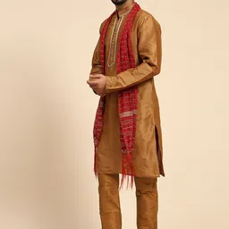 SKAVIJ Men Yoke Design Regular Thread Work Dupion Silk Kurta with Churidar & With Dupatta image 4