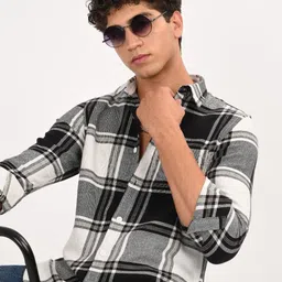 Blu MNKY Men Classic Fit Buffalo Checked Spread Collar Cotton Casual Shirt-picture-4
