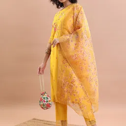 Vishudh Floral Embroidered Thread Work Kurta With Trousers & Dupatta image 5