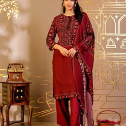 Chandbaali Floral Printed Round Neck Sequinned Straight Kurta With Trousers & Dupatta-picture-6