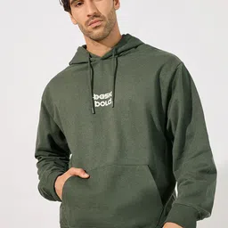 Styli Men Minimal Chest Print Relaxed Fit Hoodie-image-88