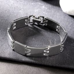 The Roadster Lifestyle Co Men Silver Plated Chain Link Bracelet-image-94