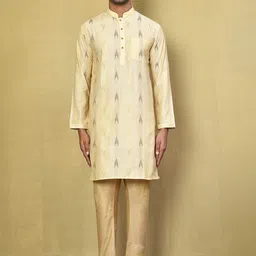 Arihant Rai Sinha Men Geometric Printed Cotton Kurta with Pyjama-picture-19
