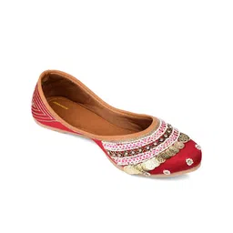 Anouk Women Embellished Ethnic Mojaris Flats-image-65