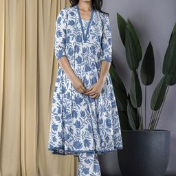 KALINI Women Floral Printed Regular Pure Cotton Kurta with Trousers-picture-13