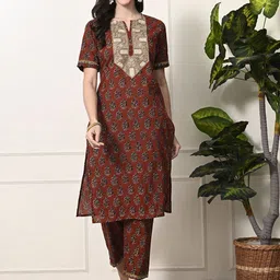 Sangria Floral Printed Pure Cotton Kurta & Trouser Set-19