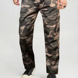 Jb Just BLACK Men Animal Printed Relaxed Fit Mid-Rise Cotton Cargos-image-67