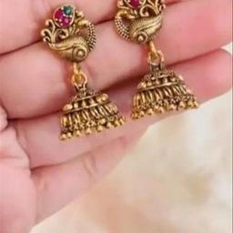 MADDY SPACE Set of 6 Gold-Plated Artificial Stones and Beaded Dome Shaped Jhumkas image 4