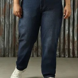 Freeform by High Star Women Comfort High-Rise Light Fade Jeans-image-90