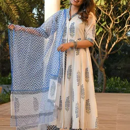 Moda Rapido Floral Printed V-Neck Anarkali Kurta With Trouser And Dupatta-34