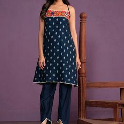 Sangria Embroidered A-Line Tunic & Dhoti Pant Co-ords-picture-37