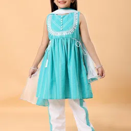 MASTARANG Girls Floral Embroidered Thread Work Pure Cotton Kurti with Palazzos & Dupatta-picture-27