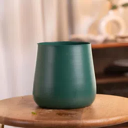 Kyari Green Metal Rust Free Planter-43