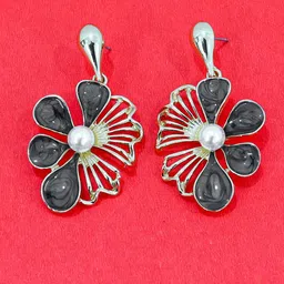VAGHBHATT Floral Drop Earrings-image-45