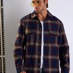 MASCLN SASSAFRAS Men Spread Collar Checked Cotton Oversized Casual Shirt-image-4