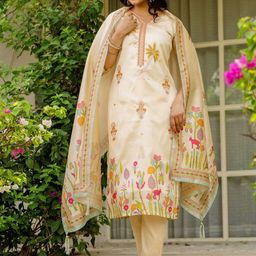 KALINI Women Embroidered Floral Printed Kurta with Trousers & With Dupatta-32