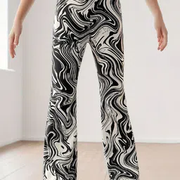 INCLUD Girls Mid Rise Printed Loose Fit Regular Trousers-image-3