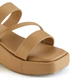 IKAGI Solid Regular Flatform Sandals image 5