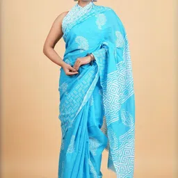 Lovwear Women Blue Sarees-picture-0