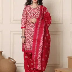 KALINI Women Geometric Printed Kurti with Salwar & Dupatta-44