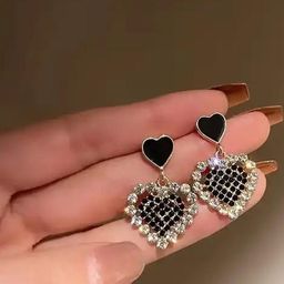 ONUYX Heart Shaped Drop Earrings-13