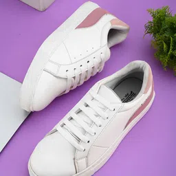 The Roadster Lifestyle Co Women Colorblocked Sneakers-18