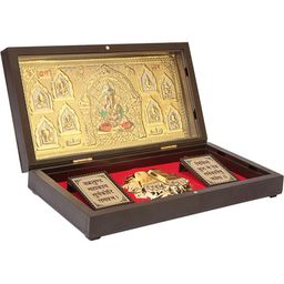 Arnavira Gold-Toned & Brown Dagudusheth Ganpati Charan Paduka Pocket Temple-image-17